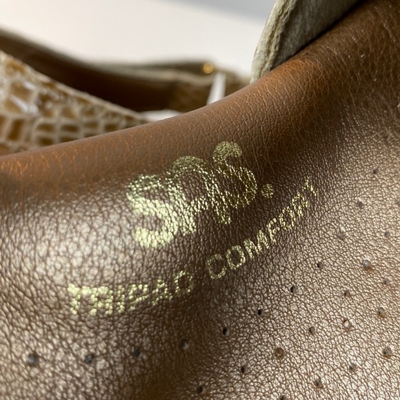 SAS Suntimer Heel Strap Sandal in Beige Croc Color Size 7S(slim) - Picture 10 of 15